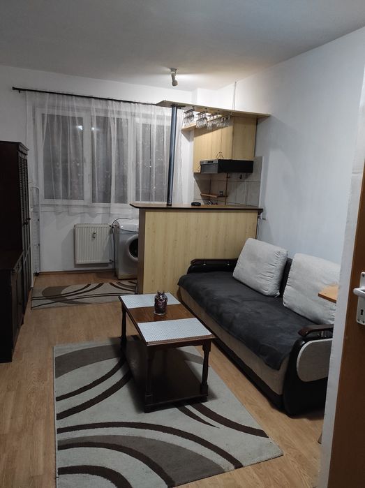 Garsoniera de inchiriat