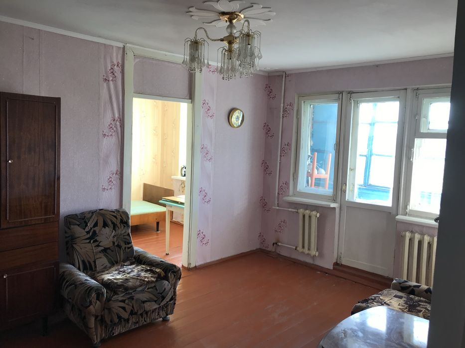 Продаю 2 комн квартиру в центре