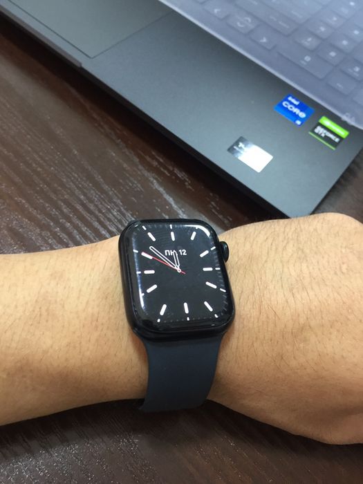 Apple Iwatch 7  41 mm