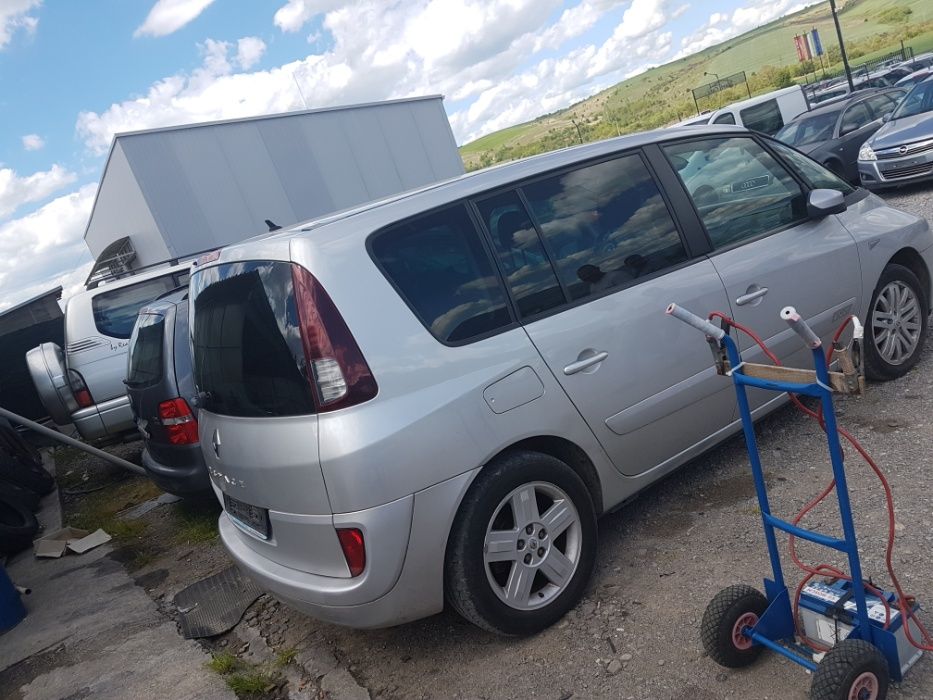 Renault Espace 2.0 dci , Рено Еспайс 4 на части!
2008г.