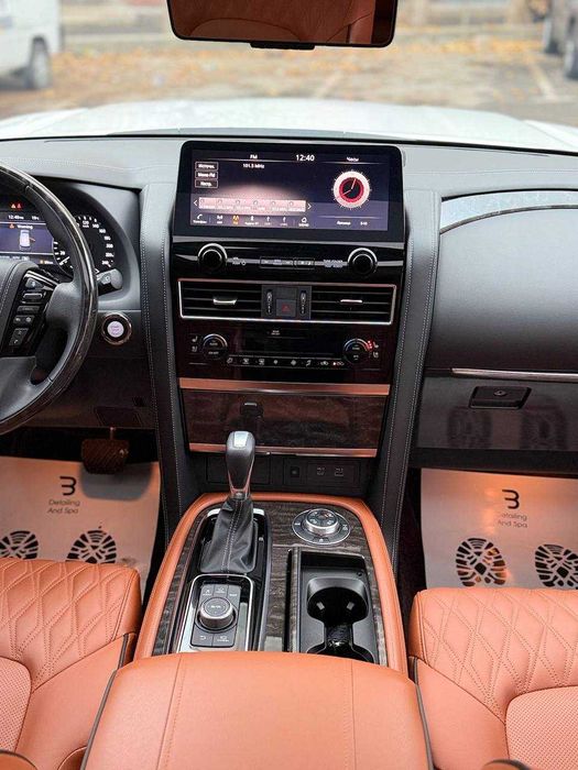 Sotuvda Nissan Patrol Platinum  avtomashinamiz