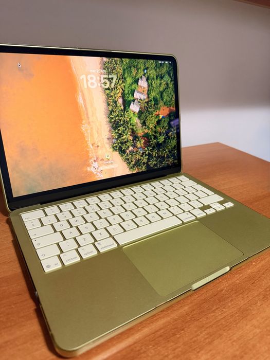 Macbook Neo, în garantie