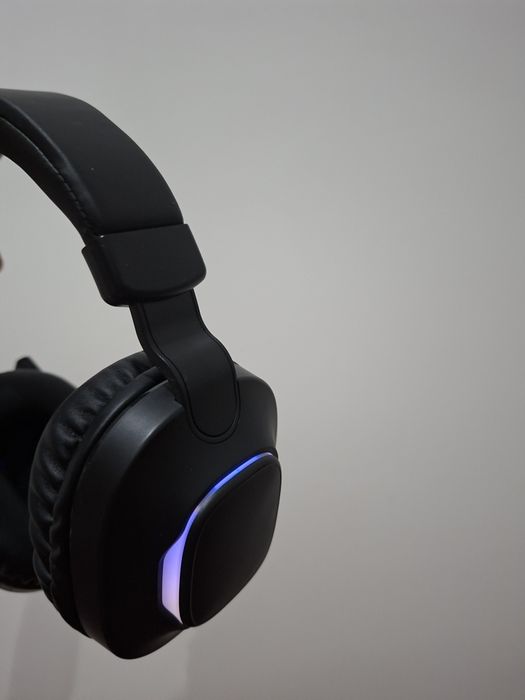 Naushnik bass 390 000