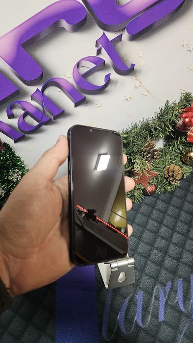 iPhone 13 Black 256GB Baterie:83%.Preṭfix!