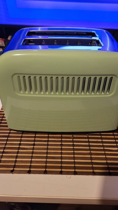 Prăjitor pentru pâine