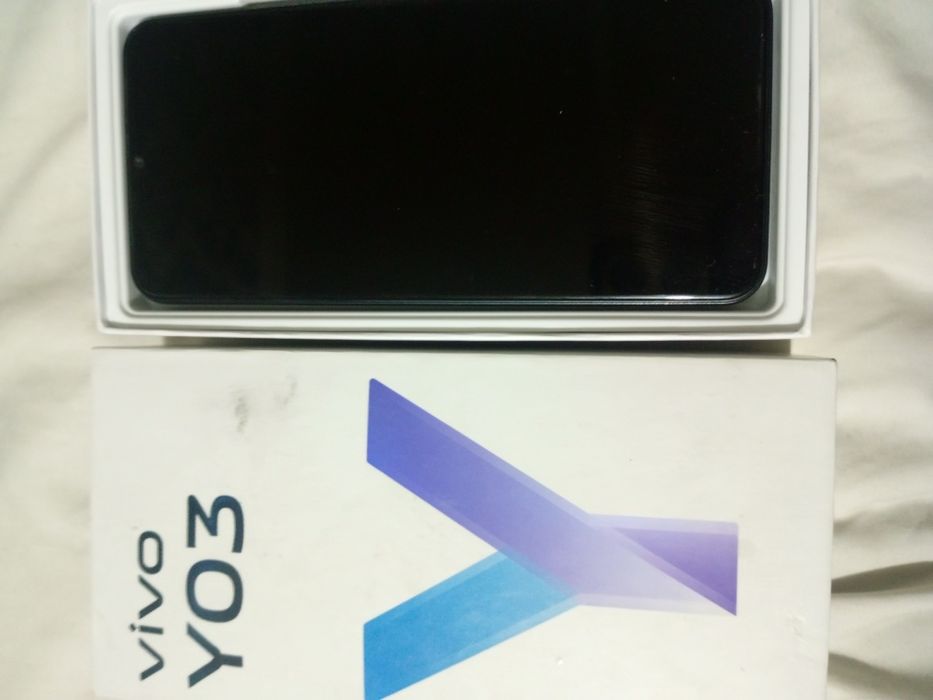 Продам телевон VIVO