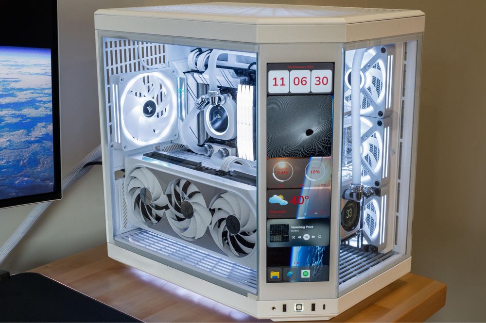 Hyte y70 touch infinite snow white + 10 вентилатора