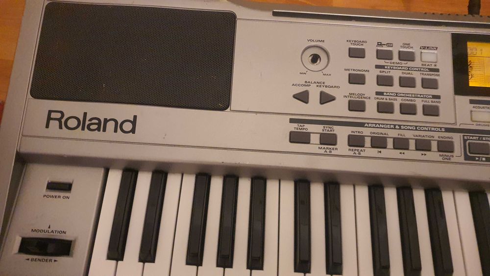Orga Roland EXR 3