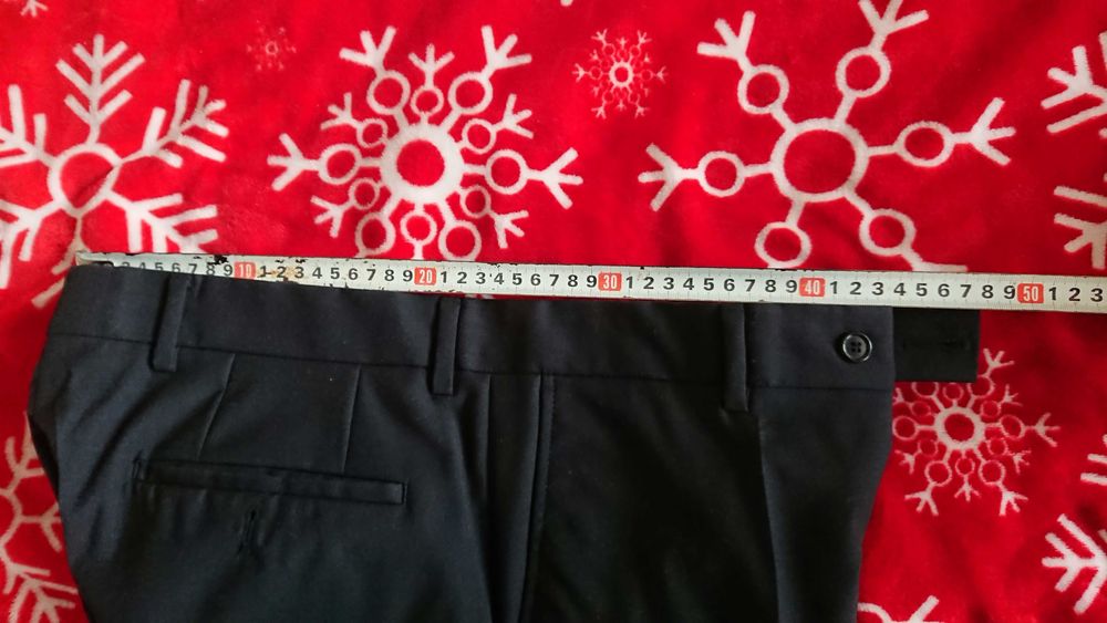 Официален мъжки костюм класически 100% вълна