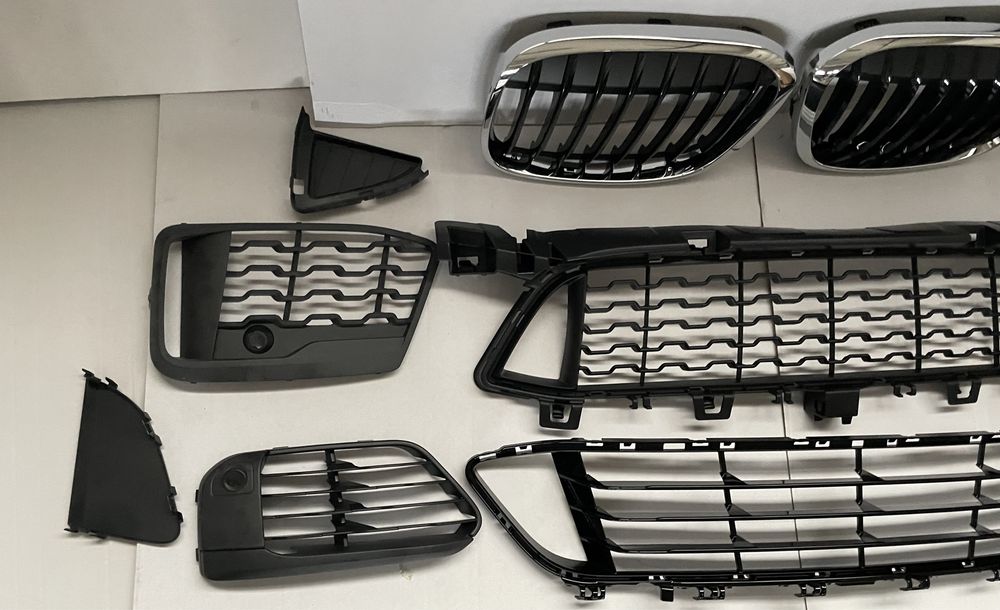 Grila grile BMW X1 F48 bara nara ornament
