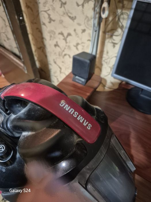 Продам пылесос Самсунг