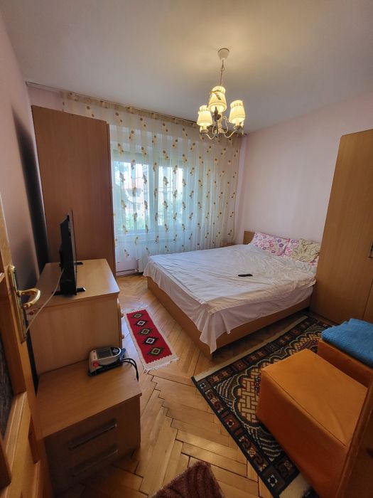 Apartament cu 3 camere
