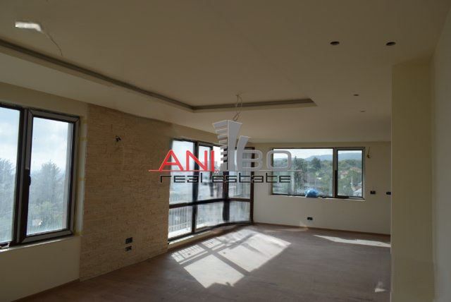 Продава се Къща в Варна, м-т Акчелар - 540 кв.м за 580 €/кв.м - Снимка #5