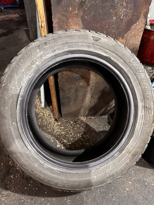 Зимни Гуми 215/60/17.