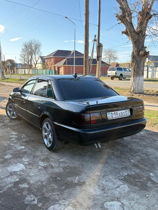 Продам ауди А6 с4