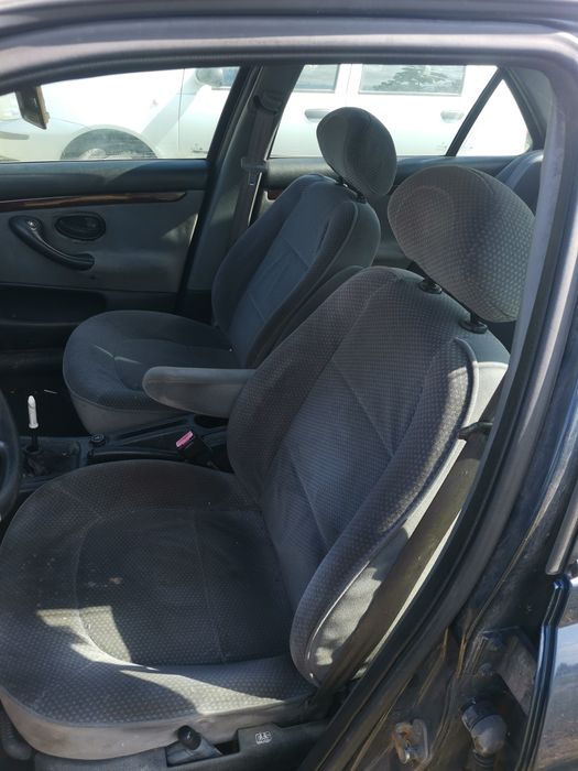 Пежо 406 на части