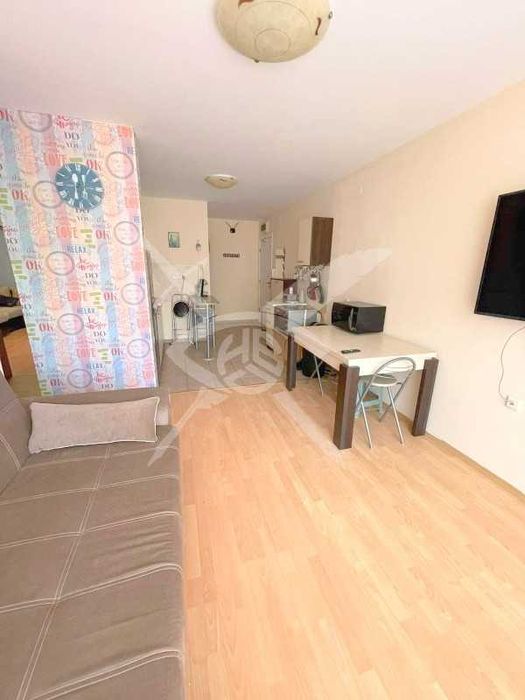 Продава се Тристаен апартамент в к.к. Слънчев бряг - 72 кв.м за 1000 €/кв.м - Снимка #1