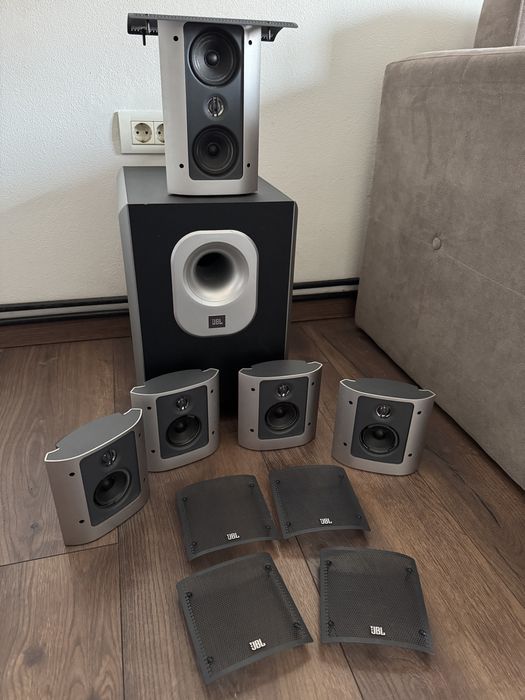 Sistem audio JBL cu 4x SCS10SAT + SCS10CEN  + Subwoofer SUB 140/230