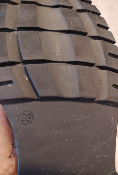 Ghete piele Dasha mărimea 39