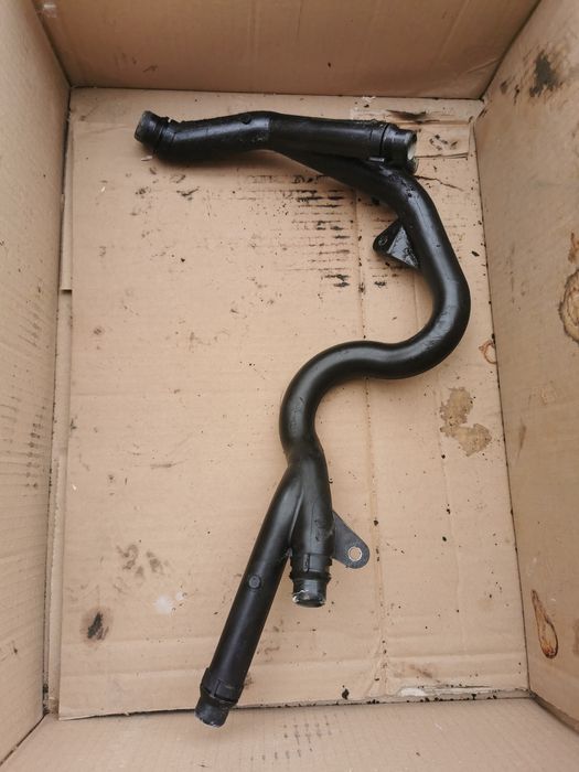 Тръбопровод,за охладителна течност BMW E61/235к.