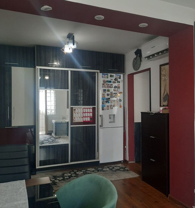 Închiriez apartament 1 mai