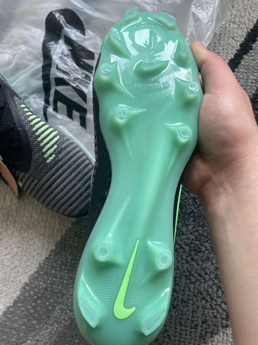 чисто нови Бутонки Nike Phantom 6 Low GX