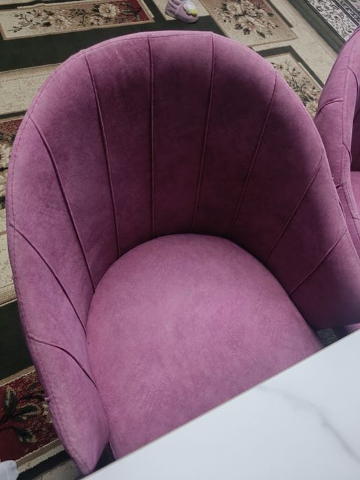 Продам качественные стулья