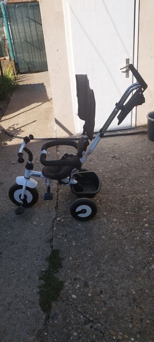 Детска триколка запазена