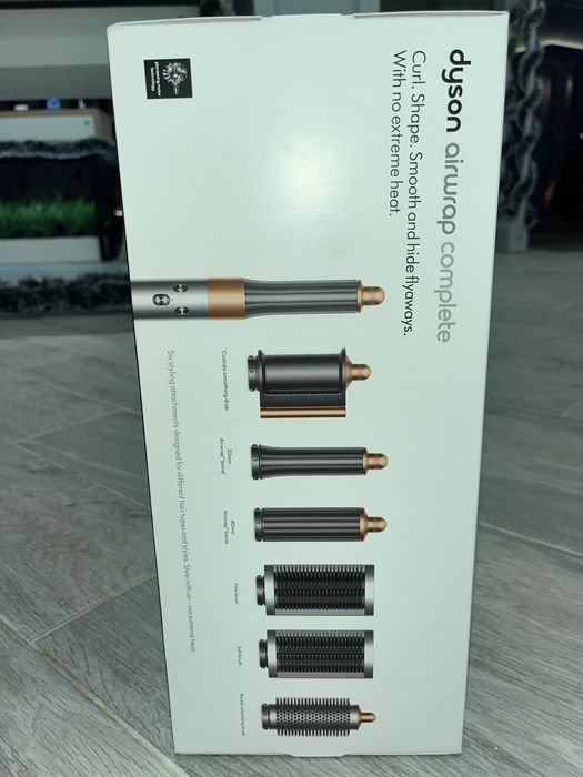 Стайлер Dyson