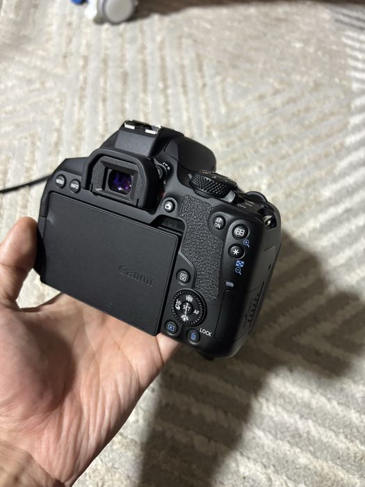 Canon eos 800D 18-135m
