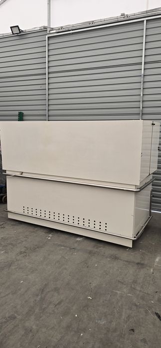 Vitrina frigorifica inghetata toneta stradală mobila  automată