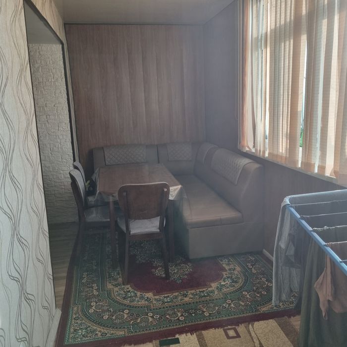 Продаётся своя 4-х комнатная квартира