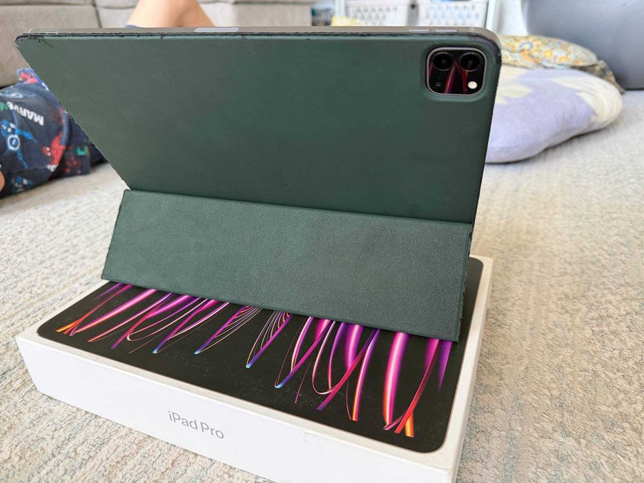 iPad Pro 12.9 M2 256GB WiFi + Sim karta / Ideal