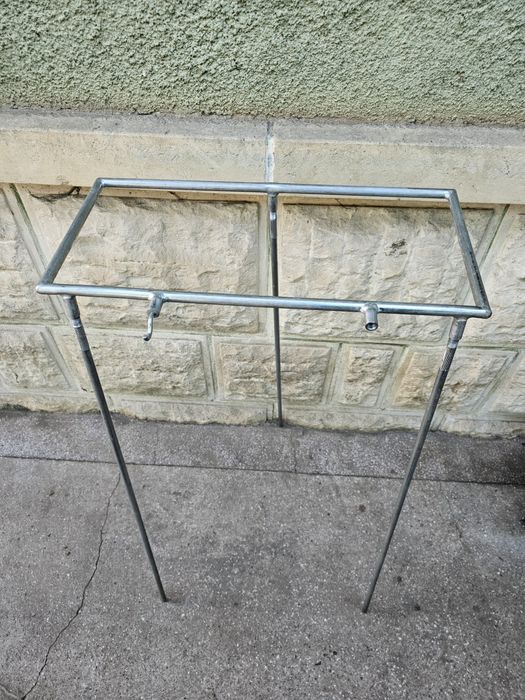Vând suport de nadit din inox