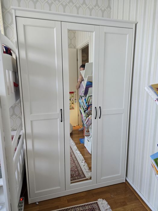 Dulap haine SONGESAND IKEA – alb, stare foarte bună