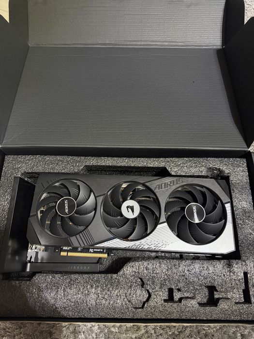 Placa video rx 7900 xtx 24 gb 384 biti ca noua