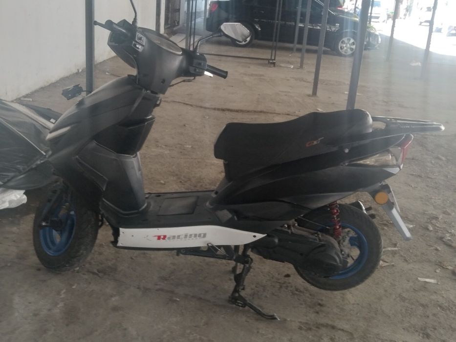 Продаётся скутер АНГЕЛ Х3 СРОЧНИ