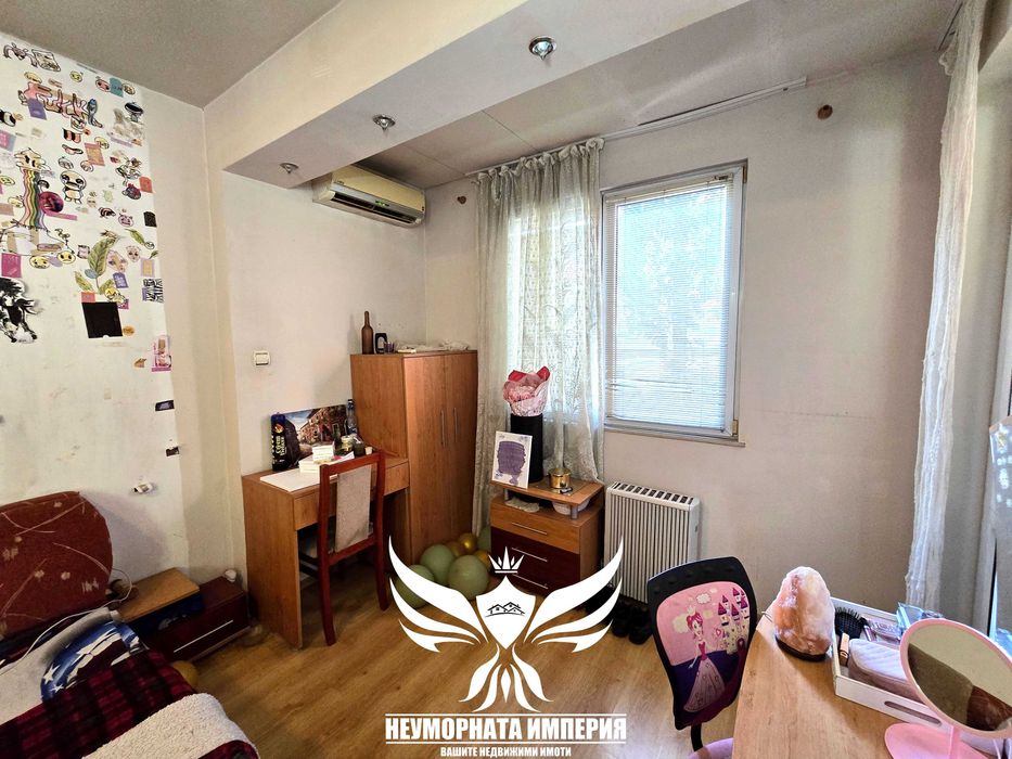 Продавам тристаен апартамент 108кв.м. на първи етаж в Асеновград, кв.Зъбче
