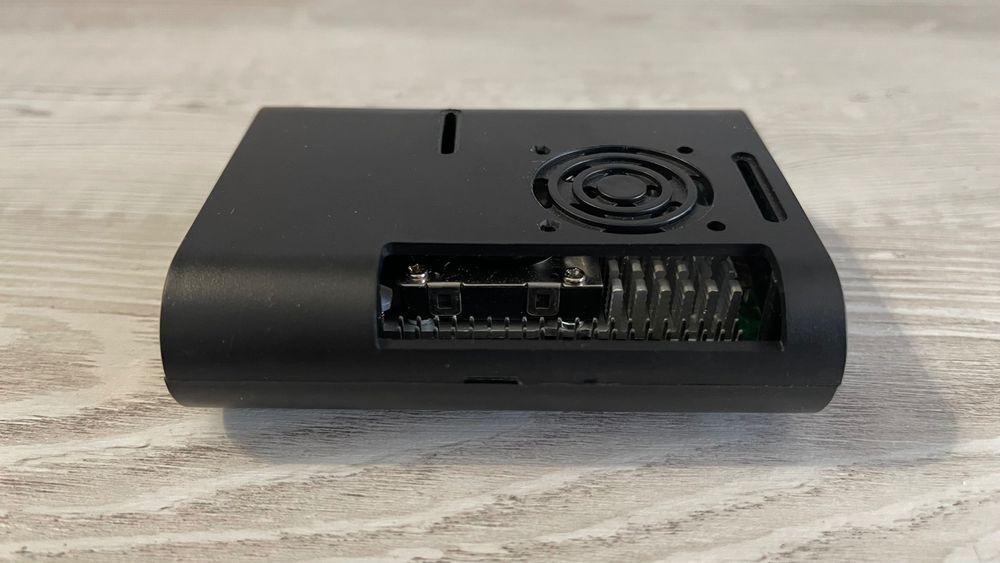 Vând Raspberry Pi 5 4GB