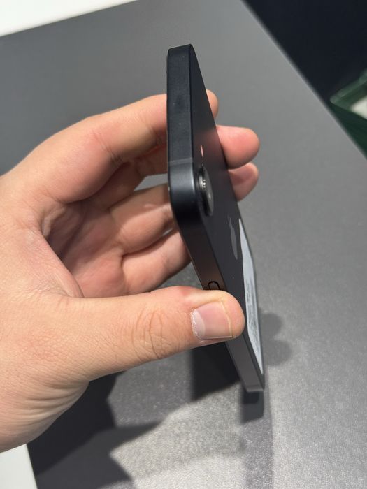 Iphone 16e 256gb 100% состояние идеал