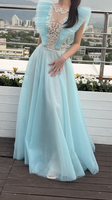 Платье вечернее на выпускной