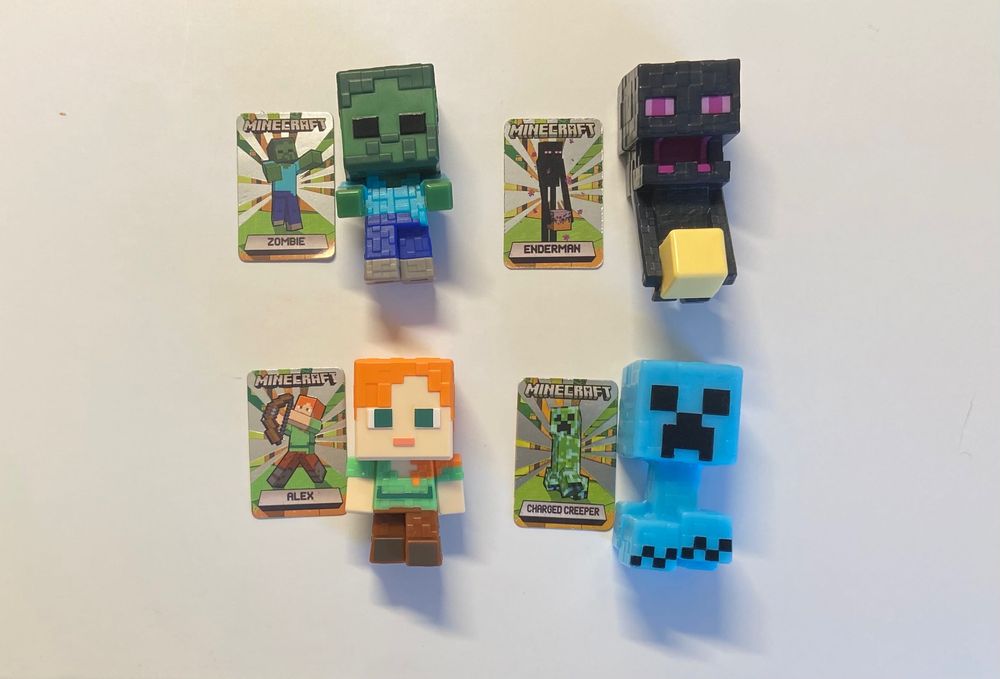 Фигурки kinder joy Minecraft