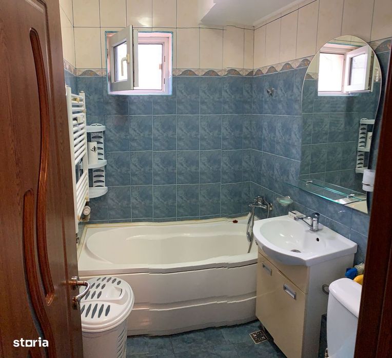 Berceni - Piata Resita, apartament 2 camere, et 1/4, semidecomandat