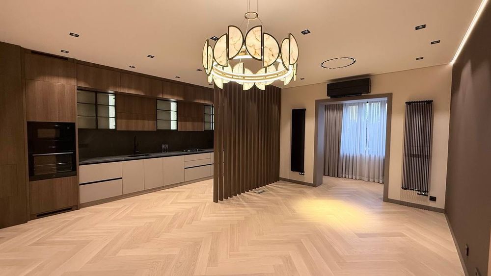 Продается 3 комнатная квартира ремонт Мирабад Авеню