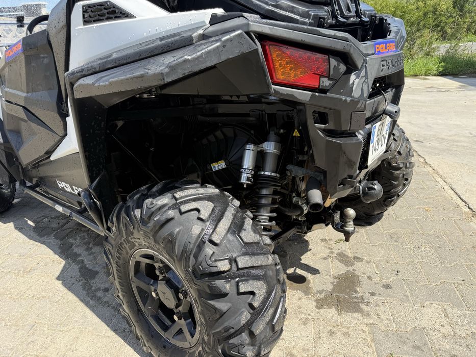 Vând Buggy UTV POLARIS RZR 1000