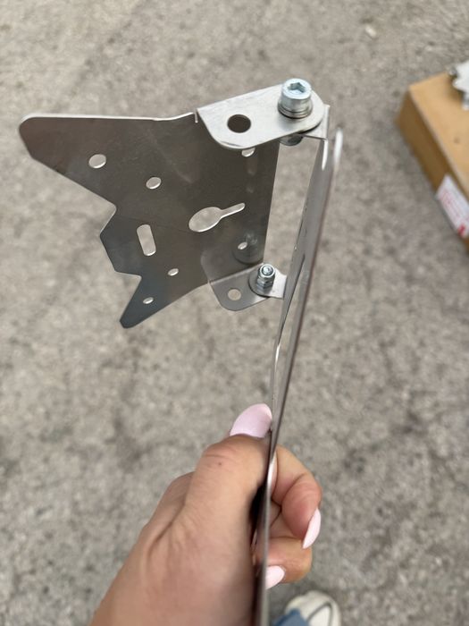 Сгъваема(прибираща)стойка за мотор