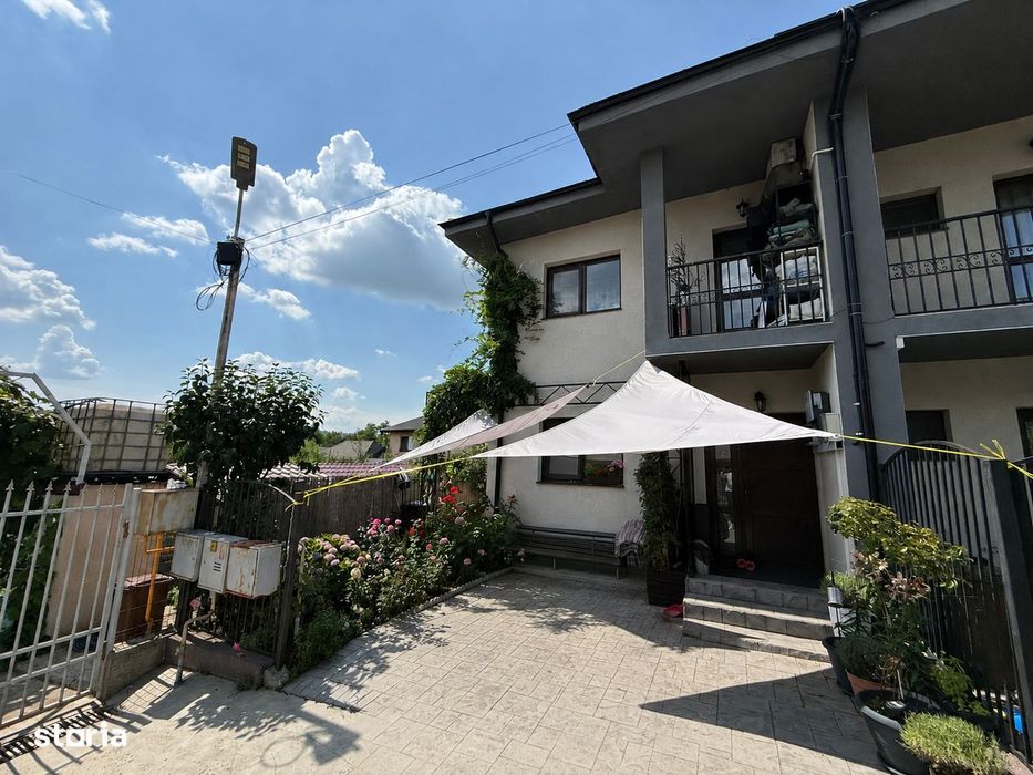 Casa de vanzare, partial mobilata, la strada, Valea Adanca