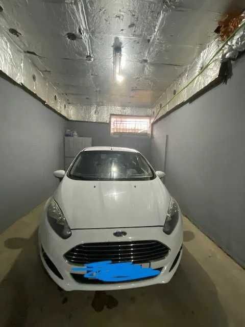 Ford Fiesta 110.000 km an 2015