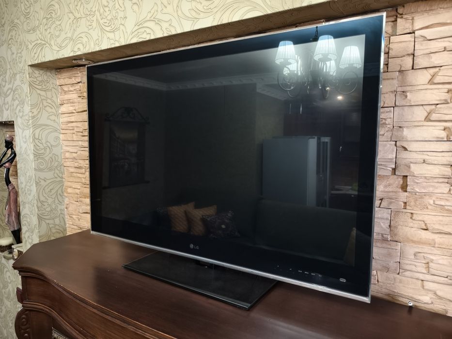 Продам телевизор 107 см диагональ