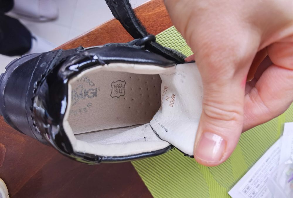 Детски обувки Primigi нови